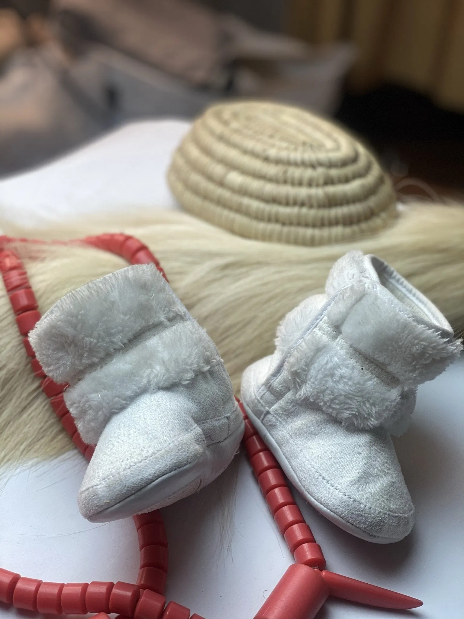 Baby soft booties White or Pink - 6 months size 1 baby