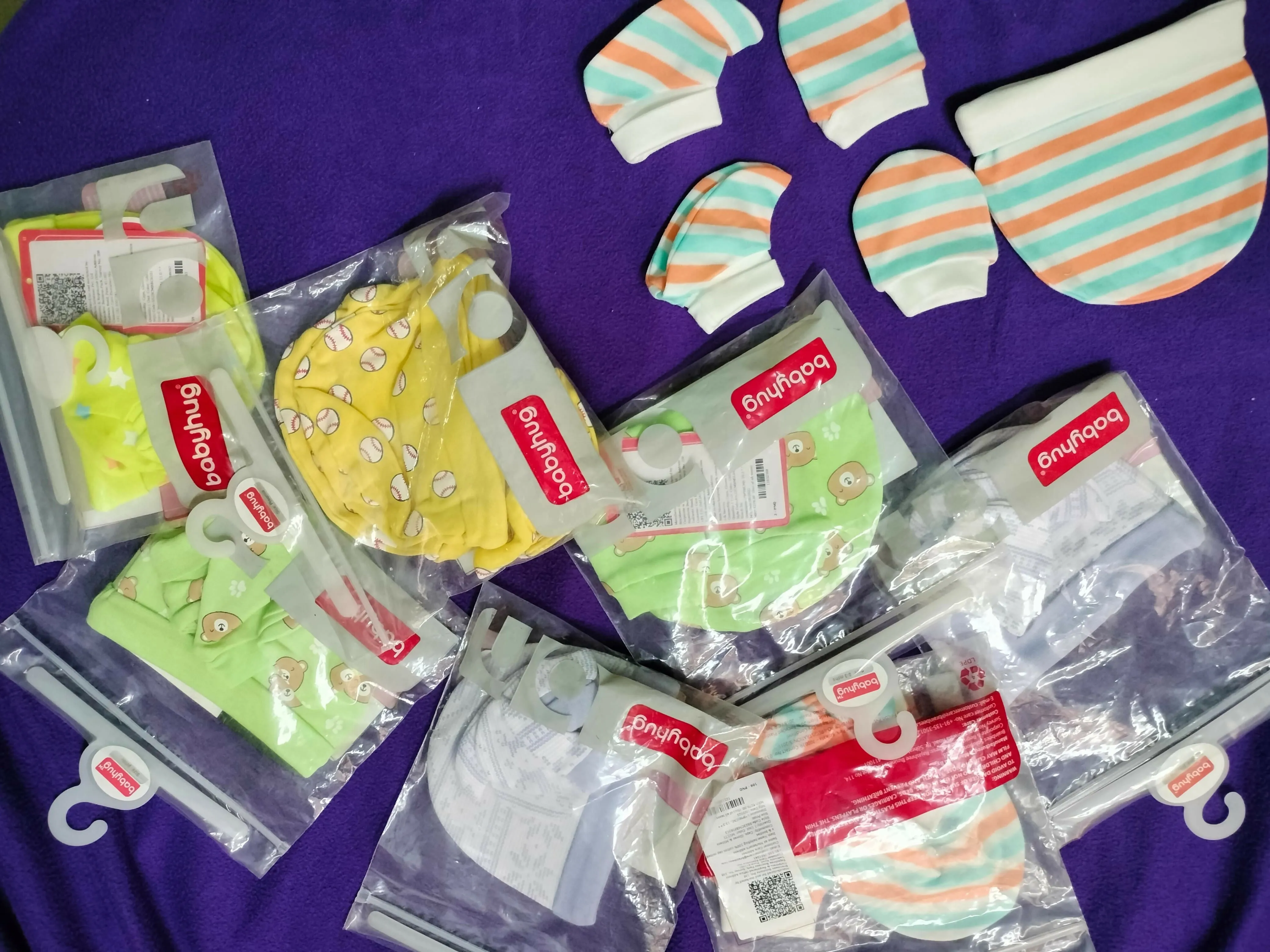 BABYHUG Packs of Cap, Pair of socks, Glouse