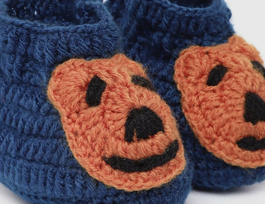 Chutput Kids Woollen Hand Knitted Bear Detailed Booties - Blue