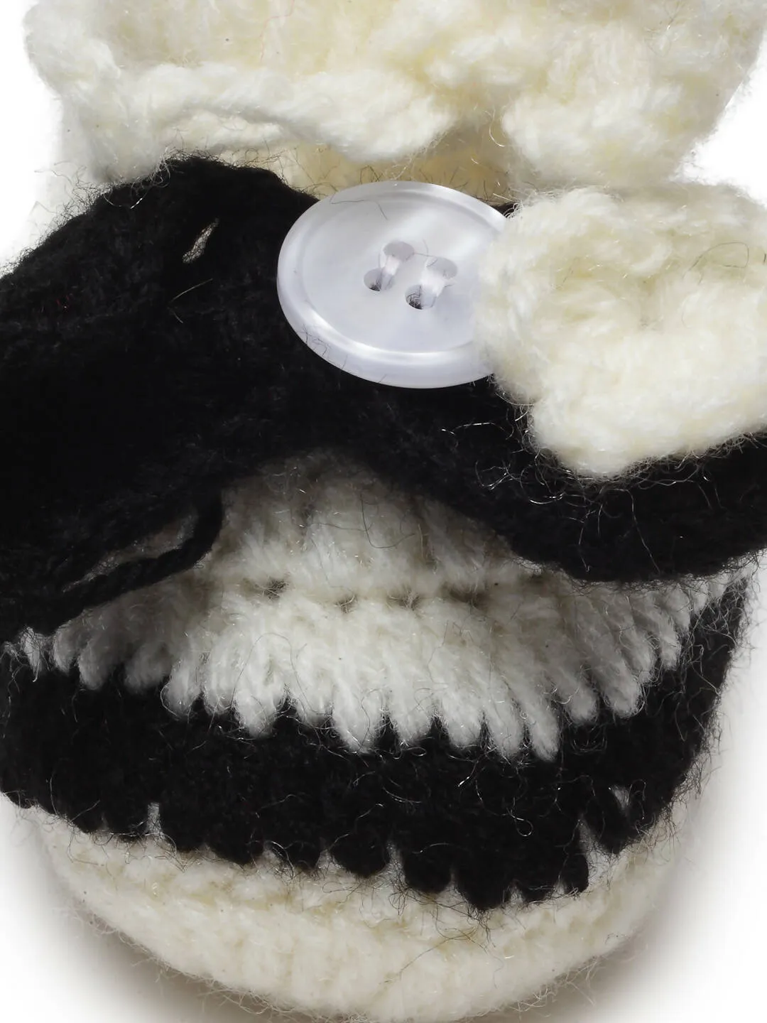 Chutput Kids Woollen Hand Knitted Self Desgin Booties - Cream