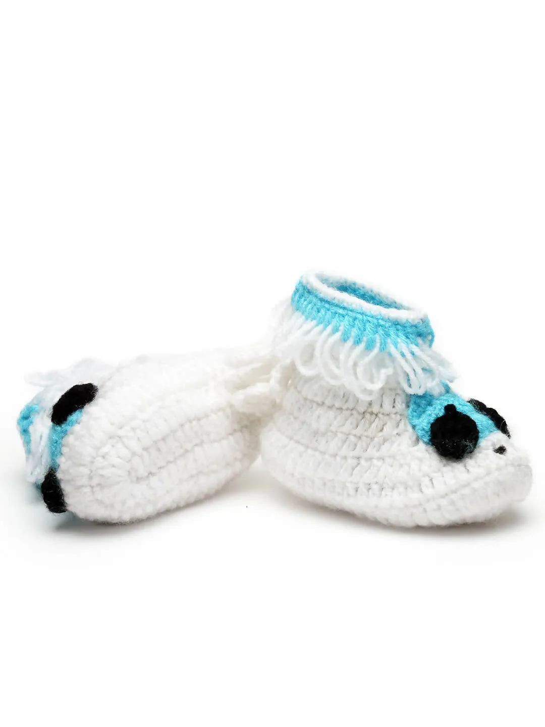 Chutput Kids Woollen Hand Knitted Self Desgin Detailed Booties - White