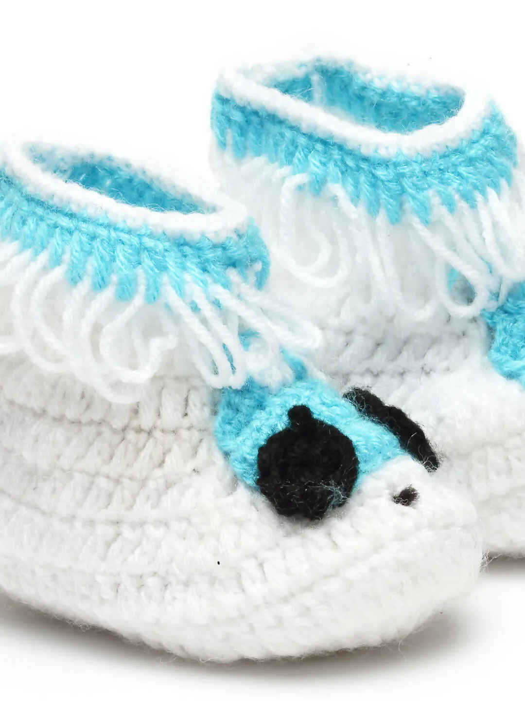 Chutput Kids Woollen Hand Knitted Self Desgin Detailed Booties - White