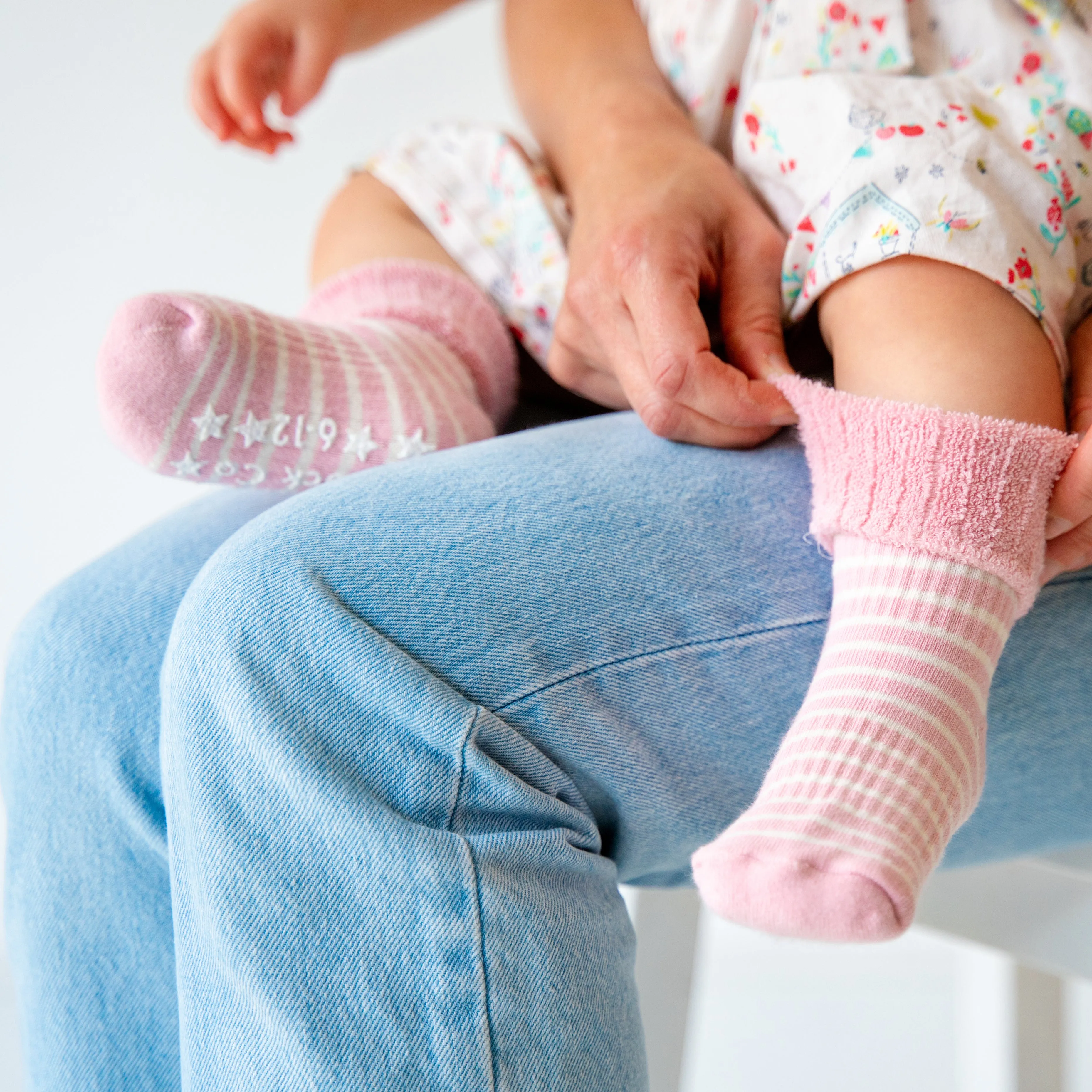 Cosy Stay On Winter Warm Non Slip Socks - 3 Pack in Pink Stripe & Biscuit