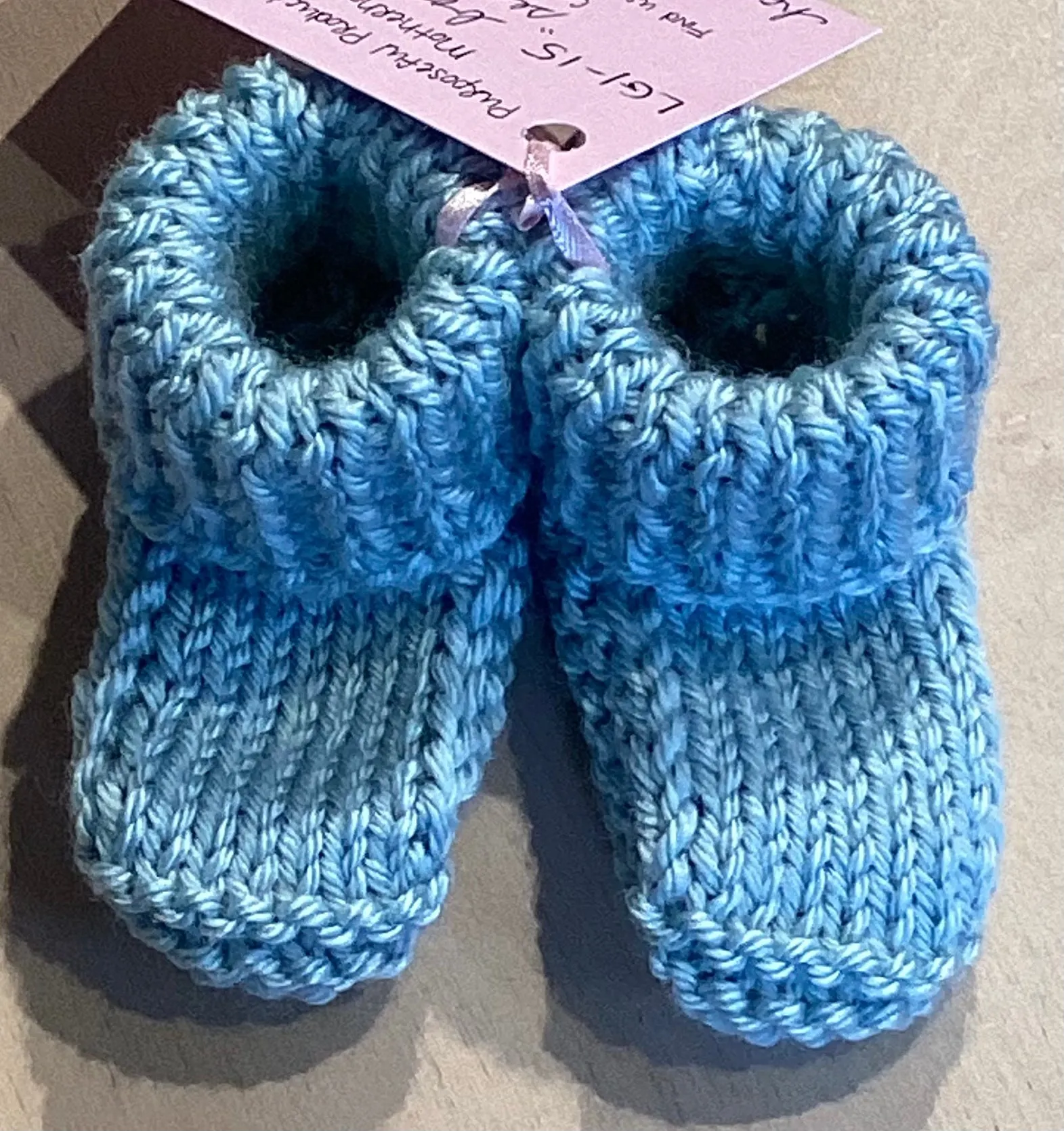 LG1-15 Hand knitted Baby Booties