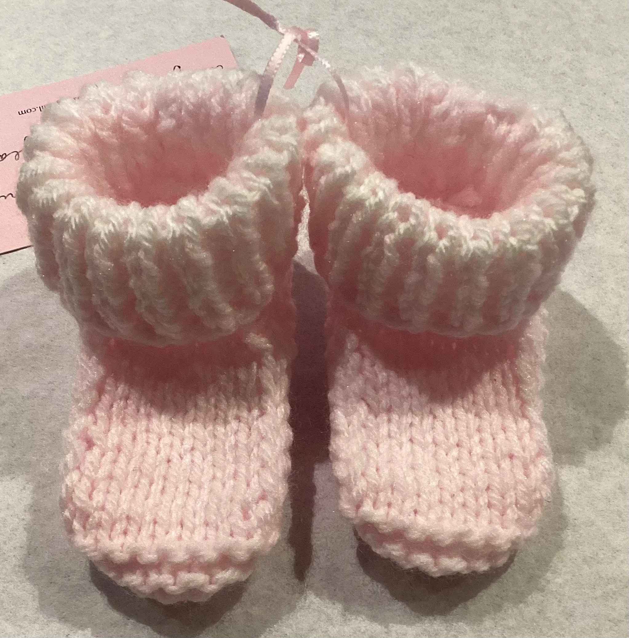 LG1-15 Hand knitted Baby Booties