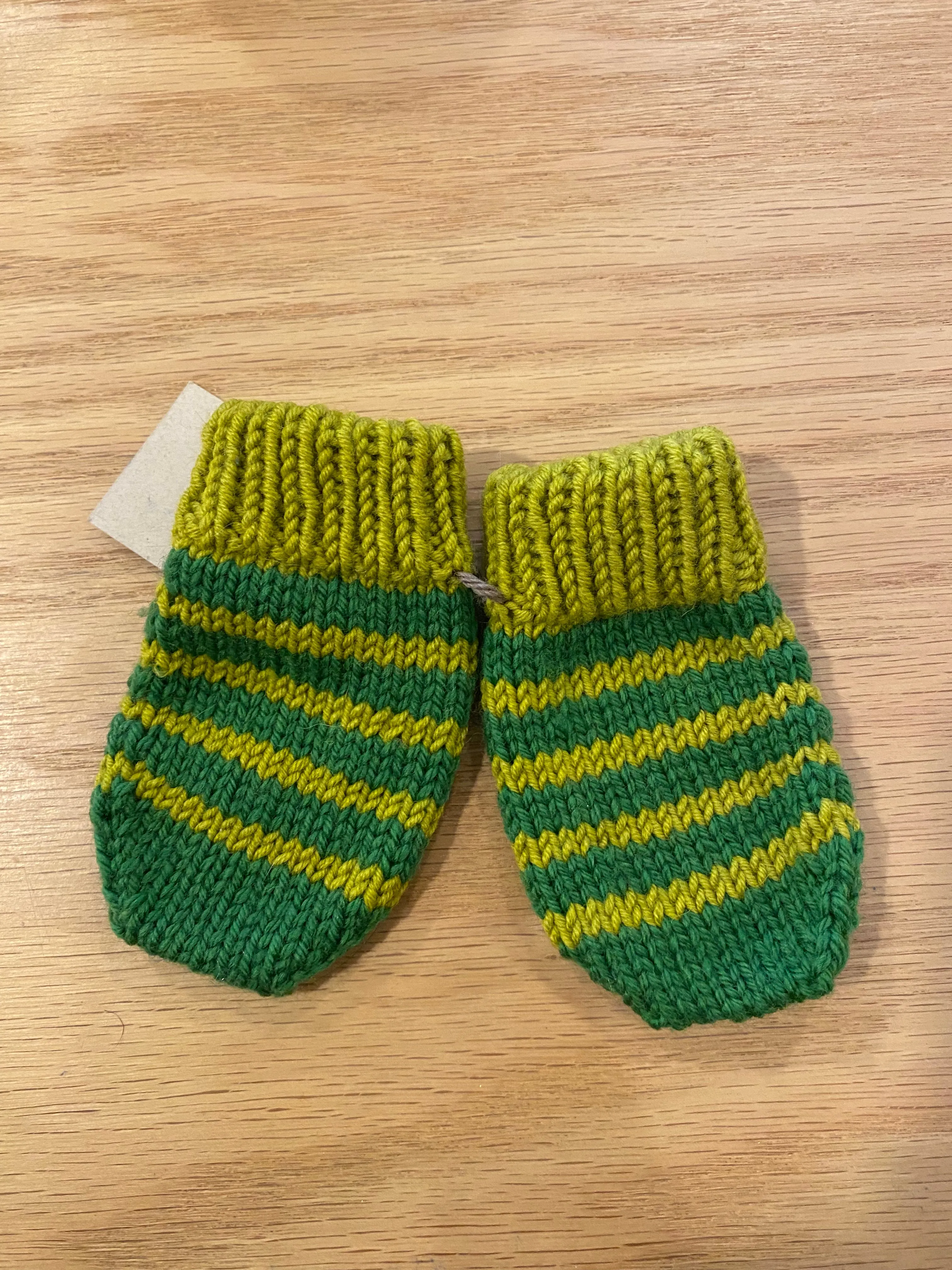LM Knitted Baby Mittens