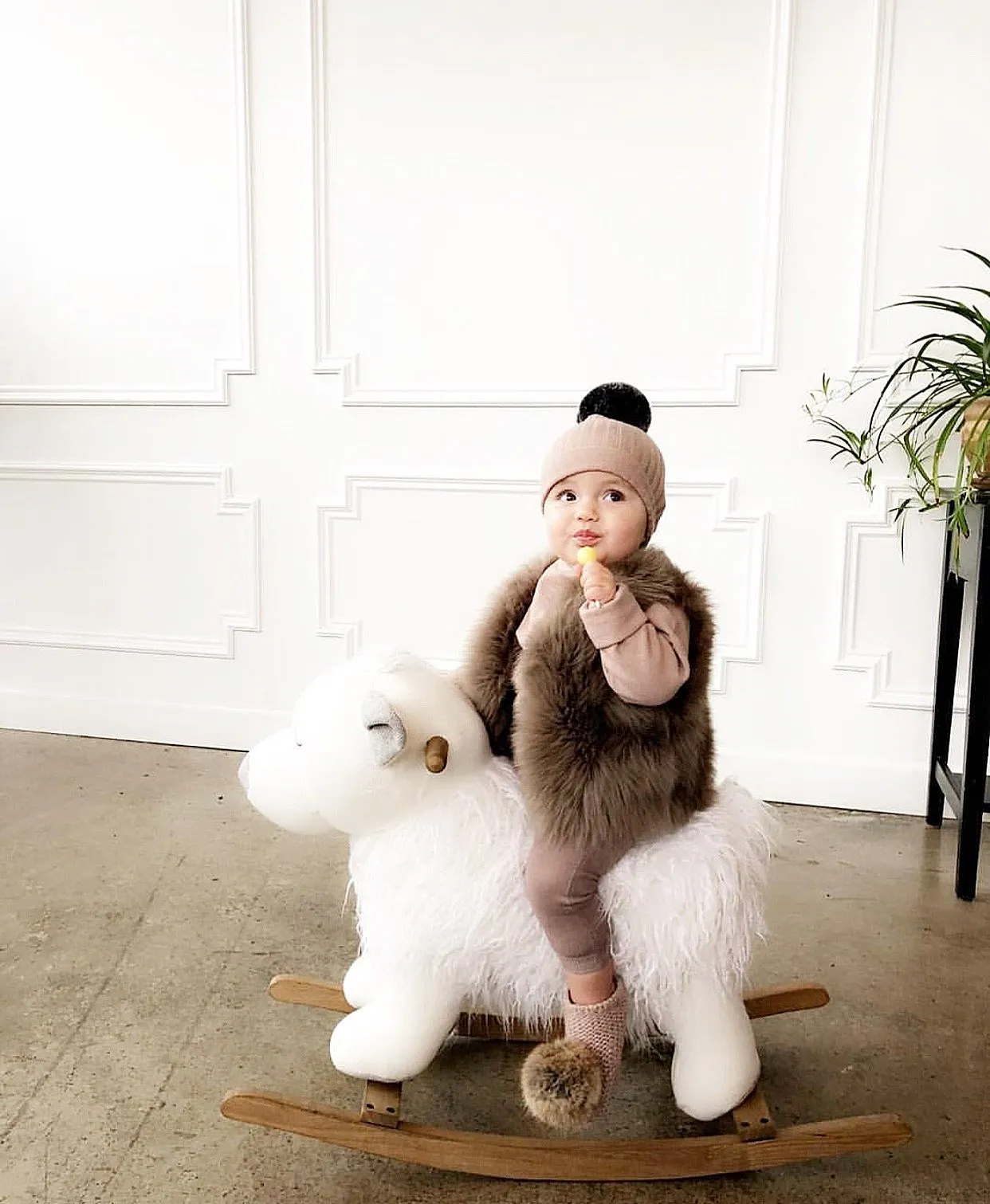 MILOVES Signature Hand Knitted baby booties with rabbit fur pompom