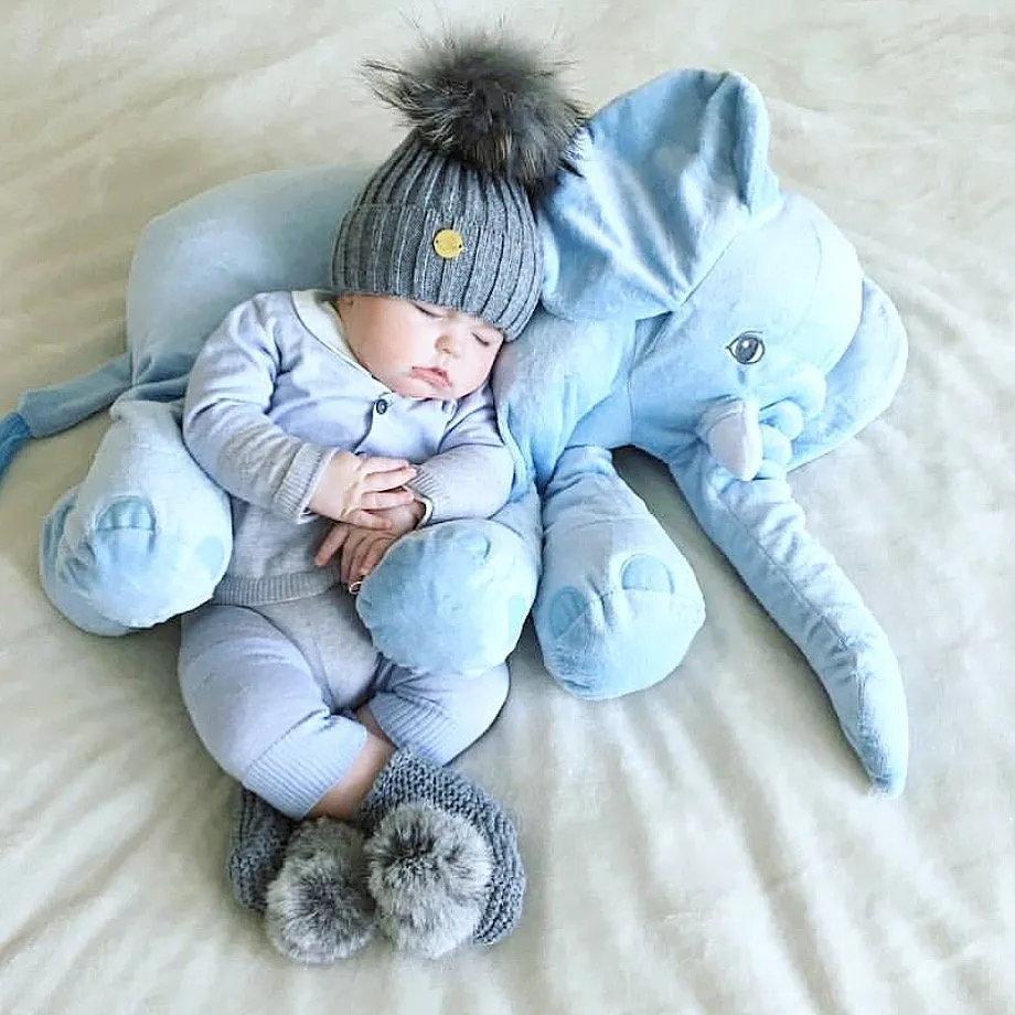 MILOVES Signature Hand Knitted baby booties with rabbit fur pompom